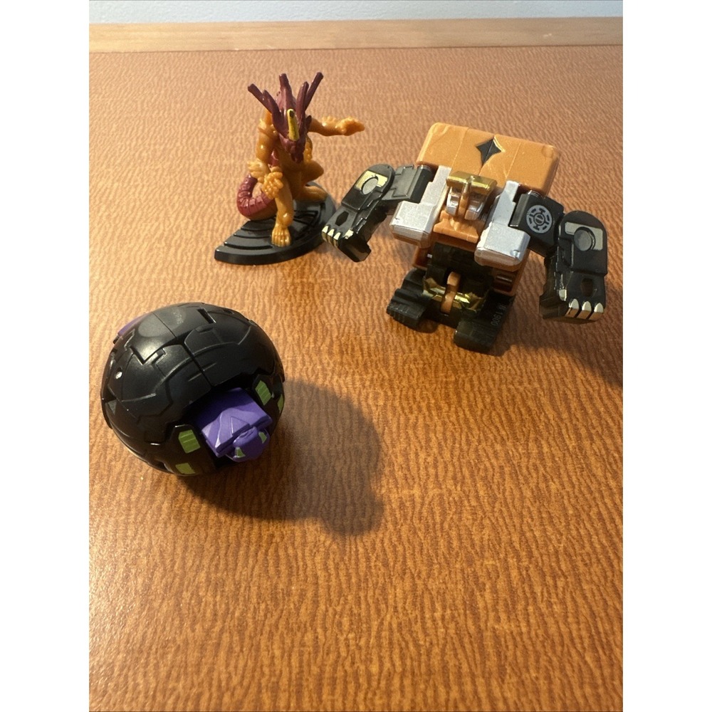 Bakugan Geogan Titan King, Nillious, Battle Brawler Hydranoid Figures‎